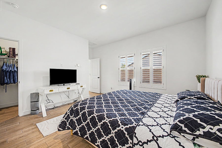 Master bedroom (King)