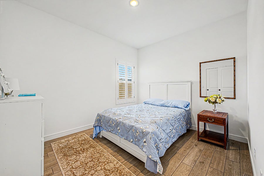 2nd Bedroom (Full)