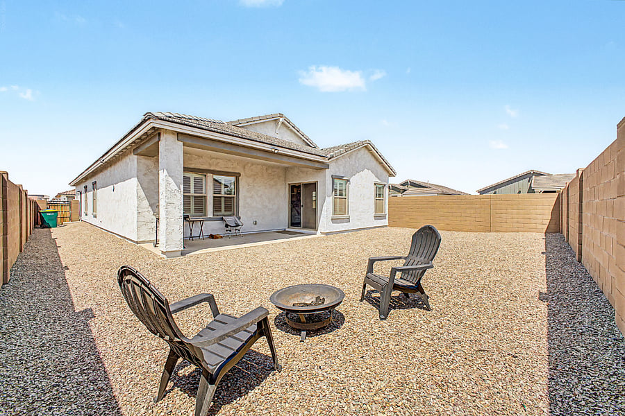 Backyard (Firepit)