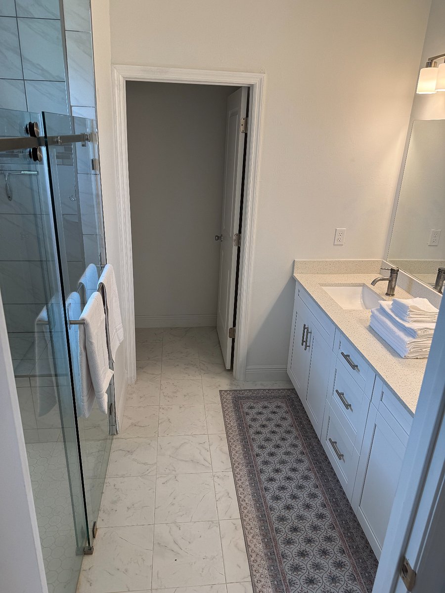 Furnished Finder property 1024575_1 photo 10