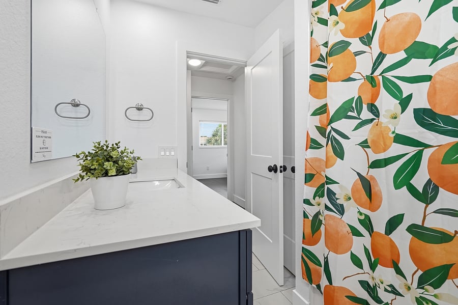 2nd Bathroom