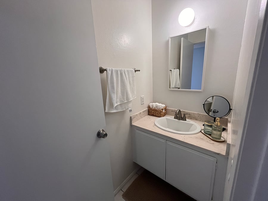 Furnished Finder property 1024596_1 photo 9