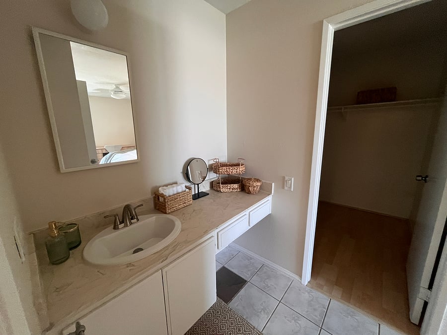 Furnished Finder property 1024596_1 photo 24