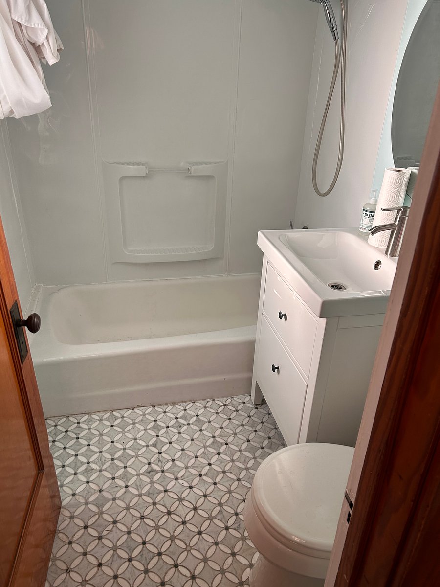Furnished Finder property 1024607_1 photo 3