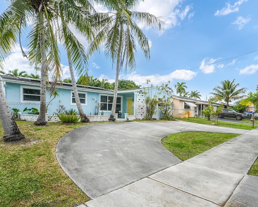 Furnished Finder property 1024615_1 photo 5
