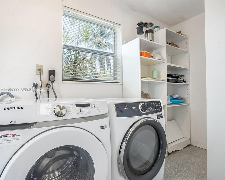 Furnished Finder property 1024615_1 photo 6