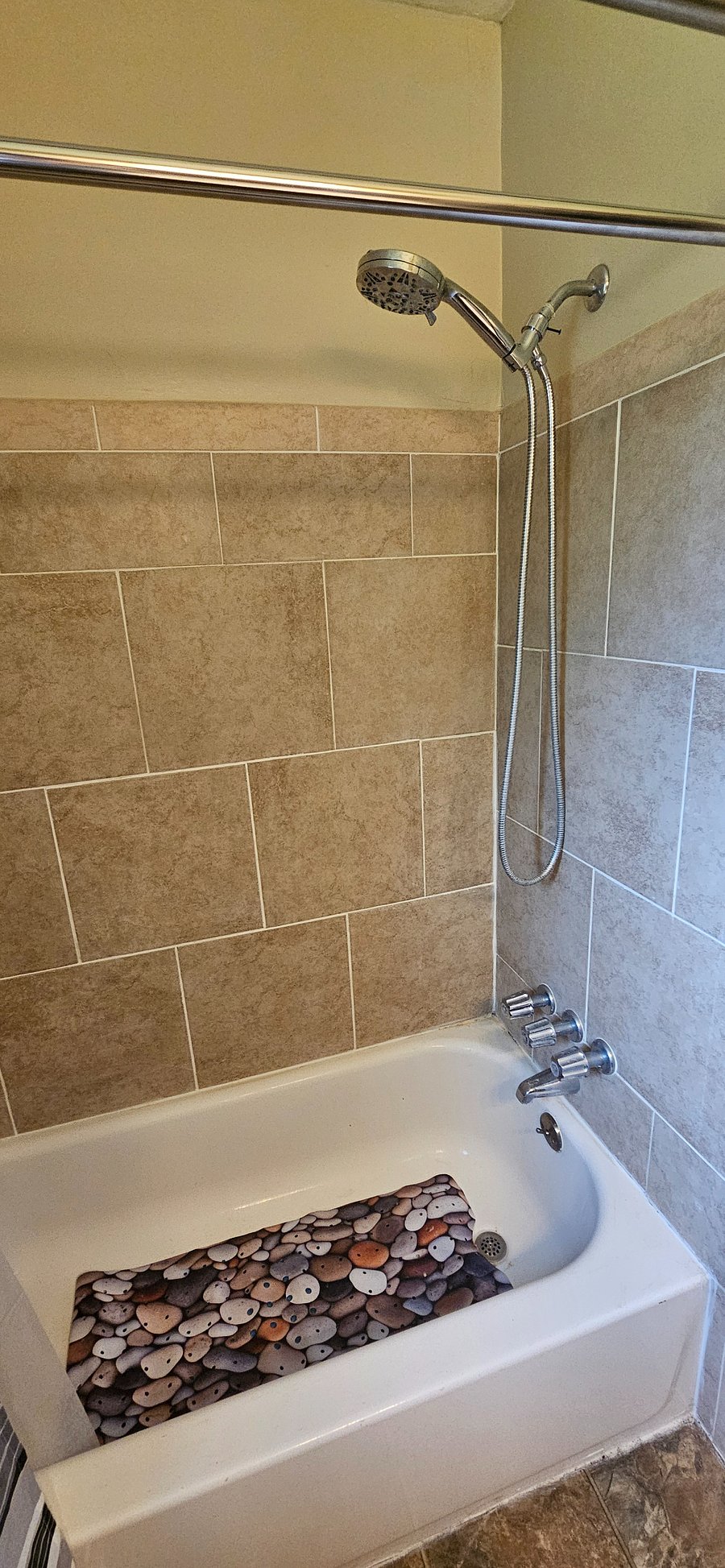 Furnished Finder property 1024635_1 photo 23
