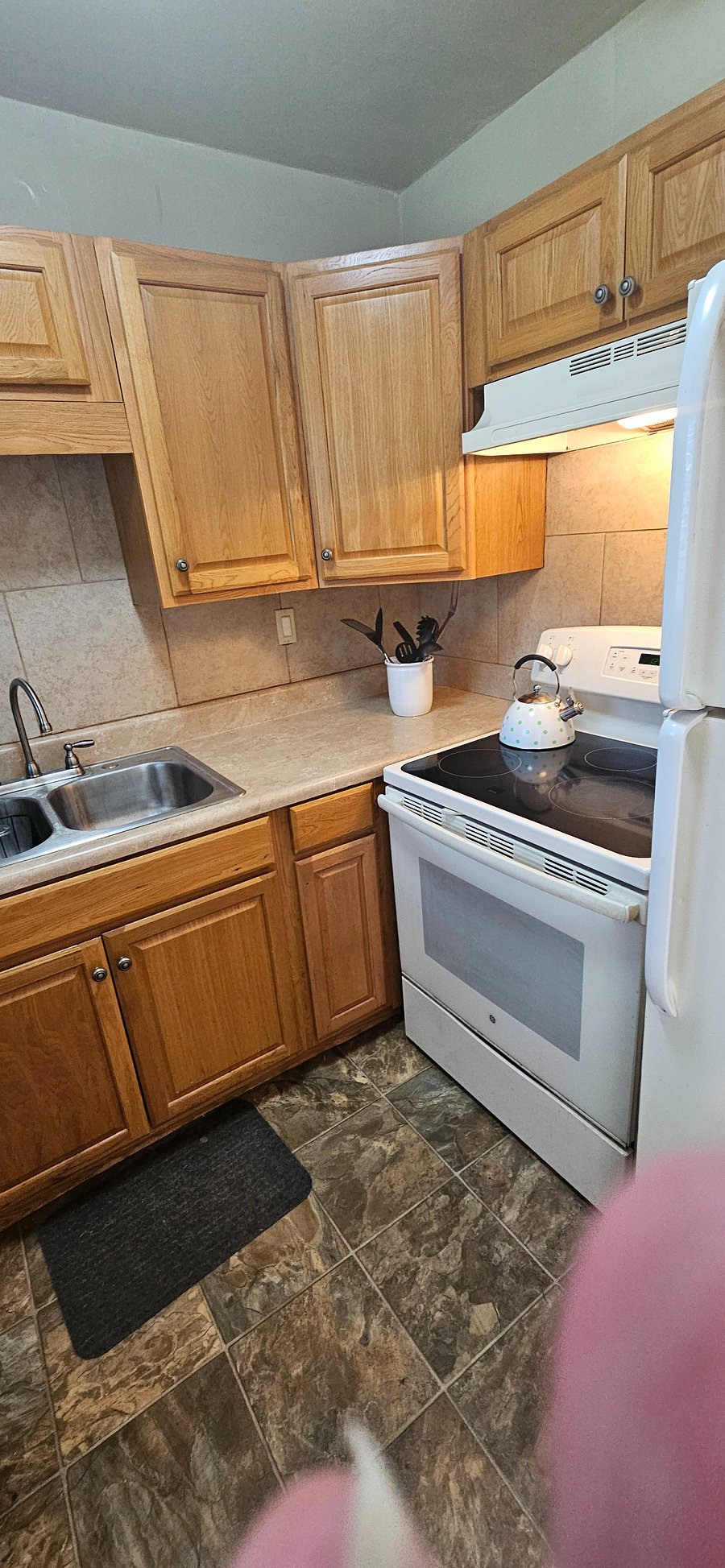Furnished Finder property 1024635_1 photo 12