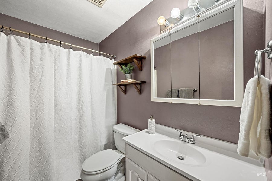 Furnished Finder property 1024636_1 photo 21