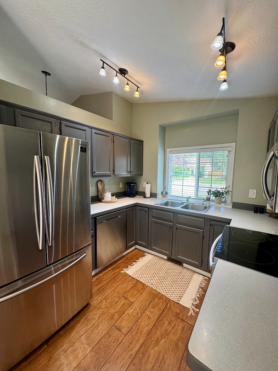 Furnished Finder property 1024636_1 photo 10