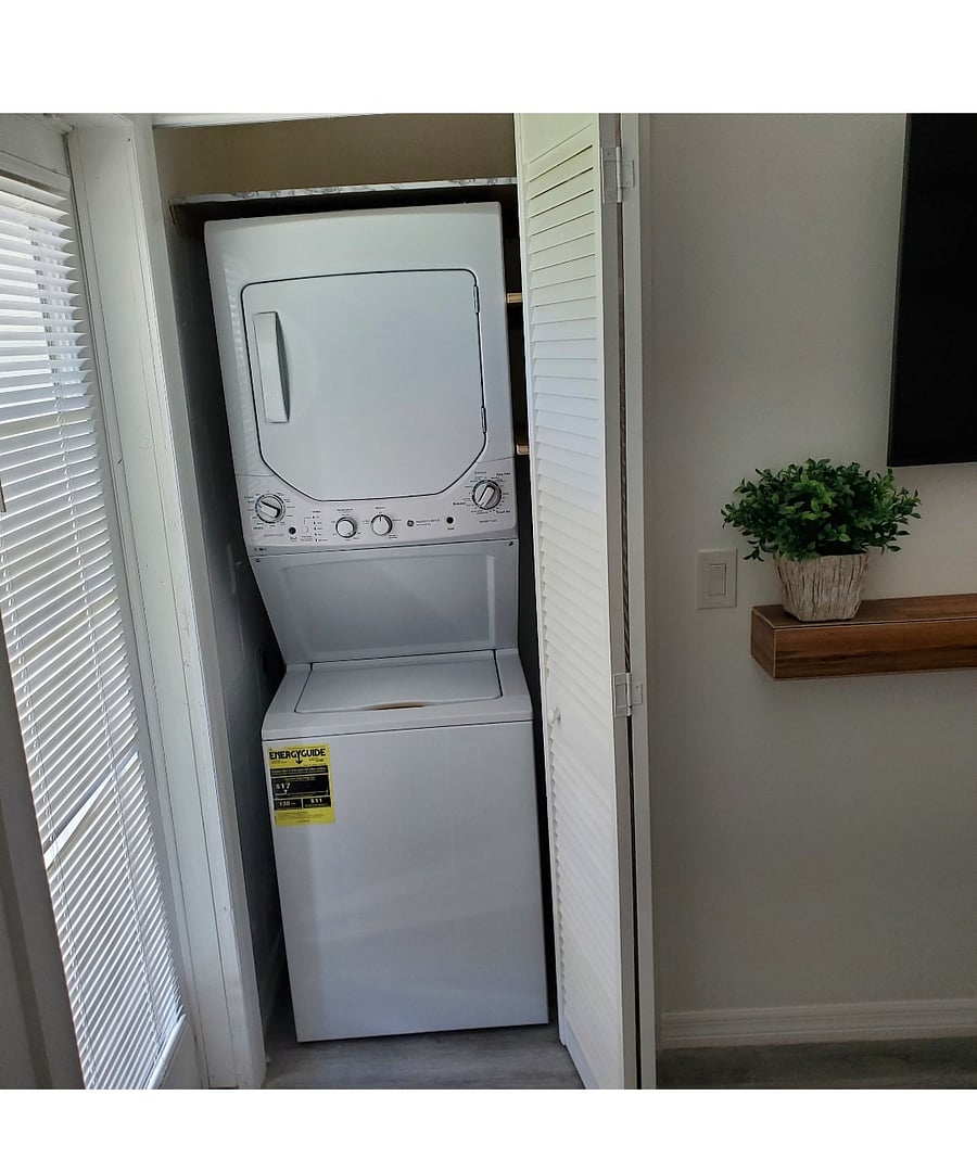 Furnished Finder property 1024637_1 photo 15