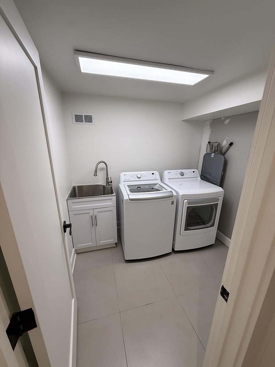 Furnished Finder property 1024658_1 photo 30