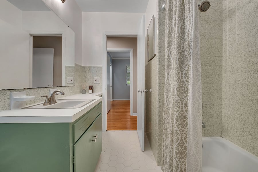 Furnished Finder property 1024663_1 photo 18