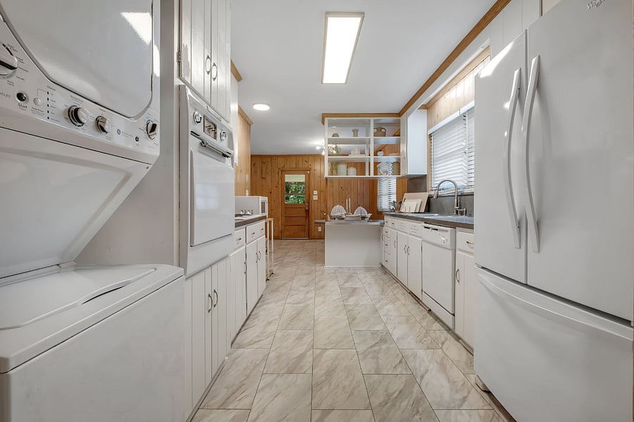 Furnished Finder property 1024663_1 photo 5
