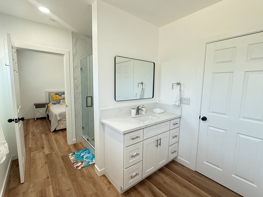 bedroom 2 bathroom