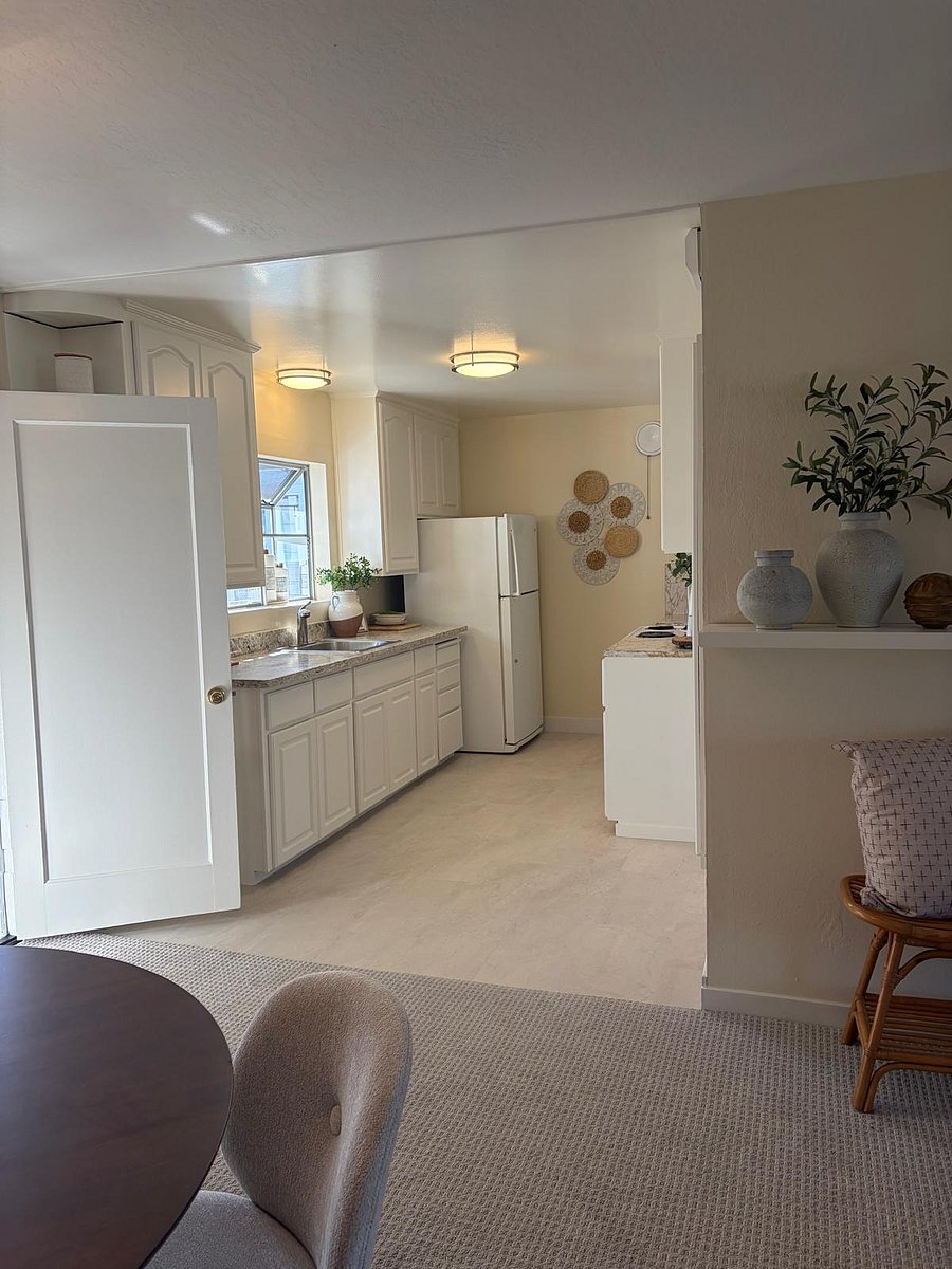 Furnished Finder property 1024671_1 photo 3