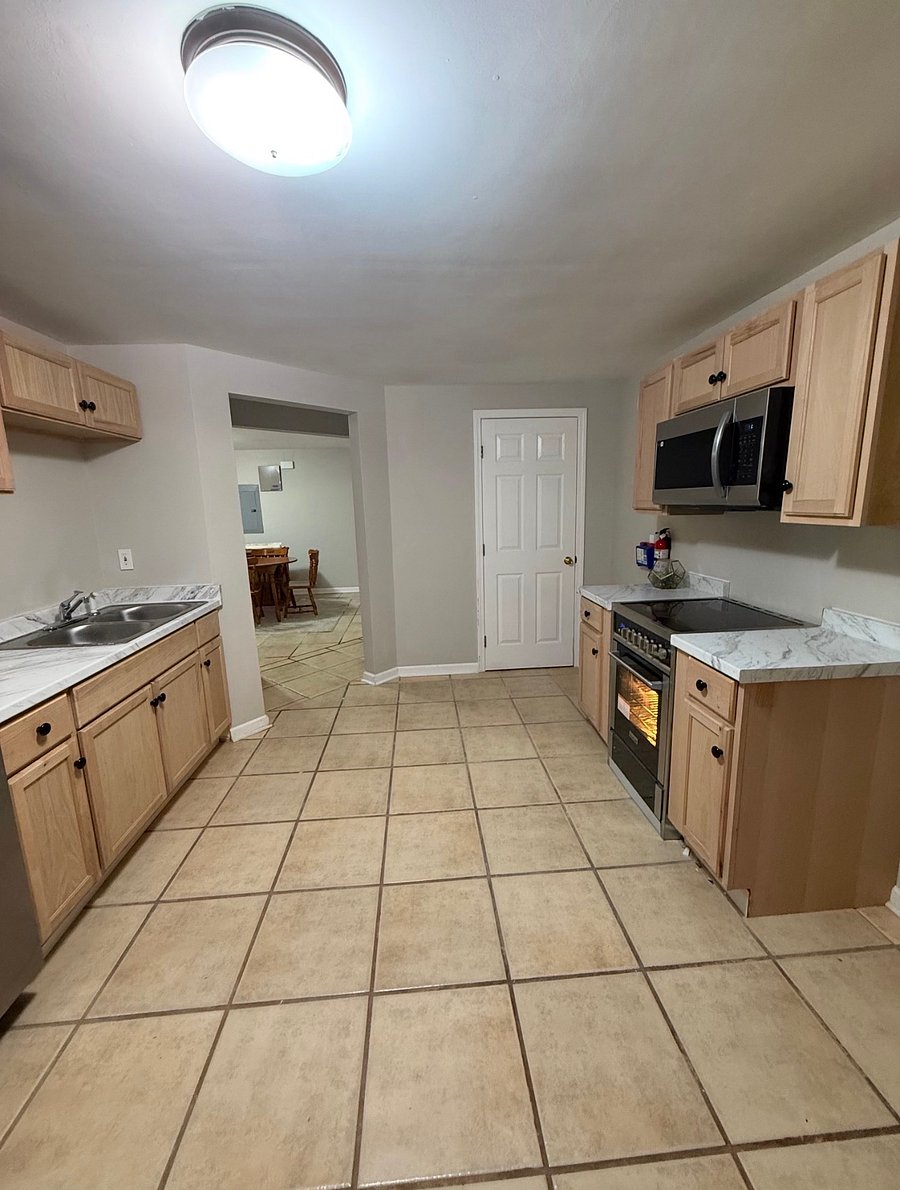 Furnished Finder property 1024682_1 photo 27