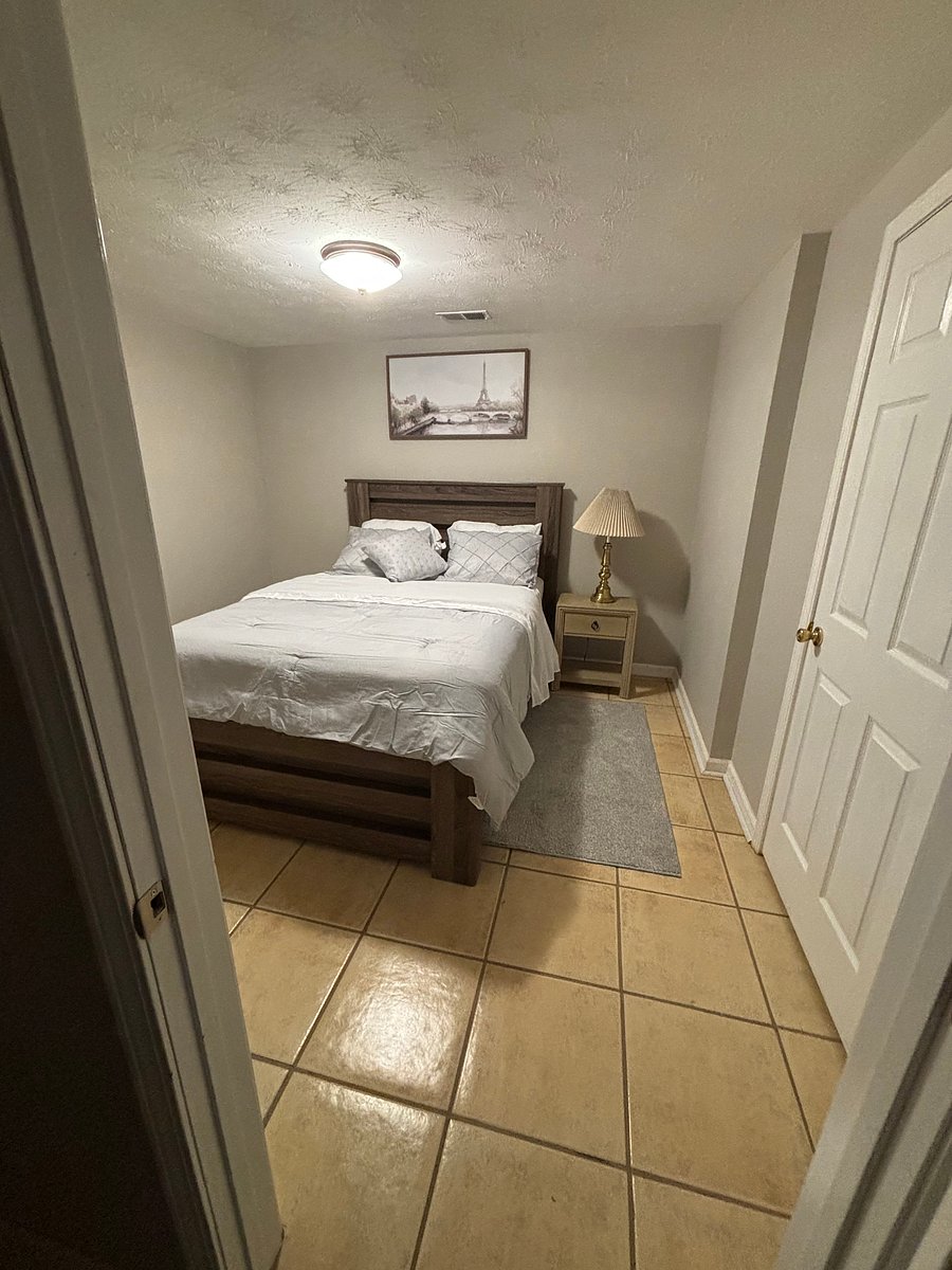 Furnished Finder property 1024682_3 photo 24