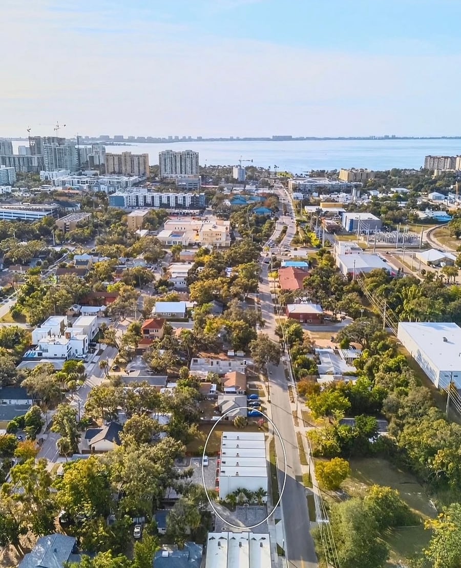 Furnished Finder property 1024686_1 photo 12