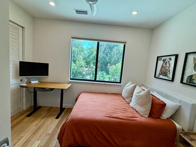 2nd bedroom