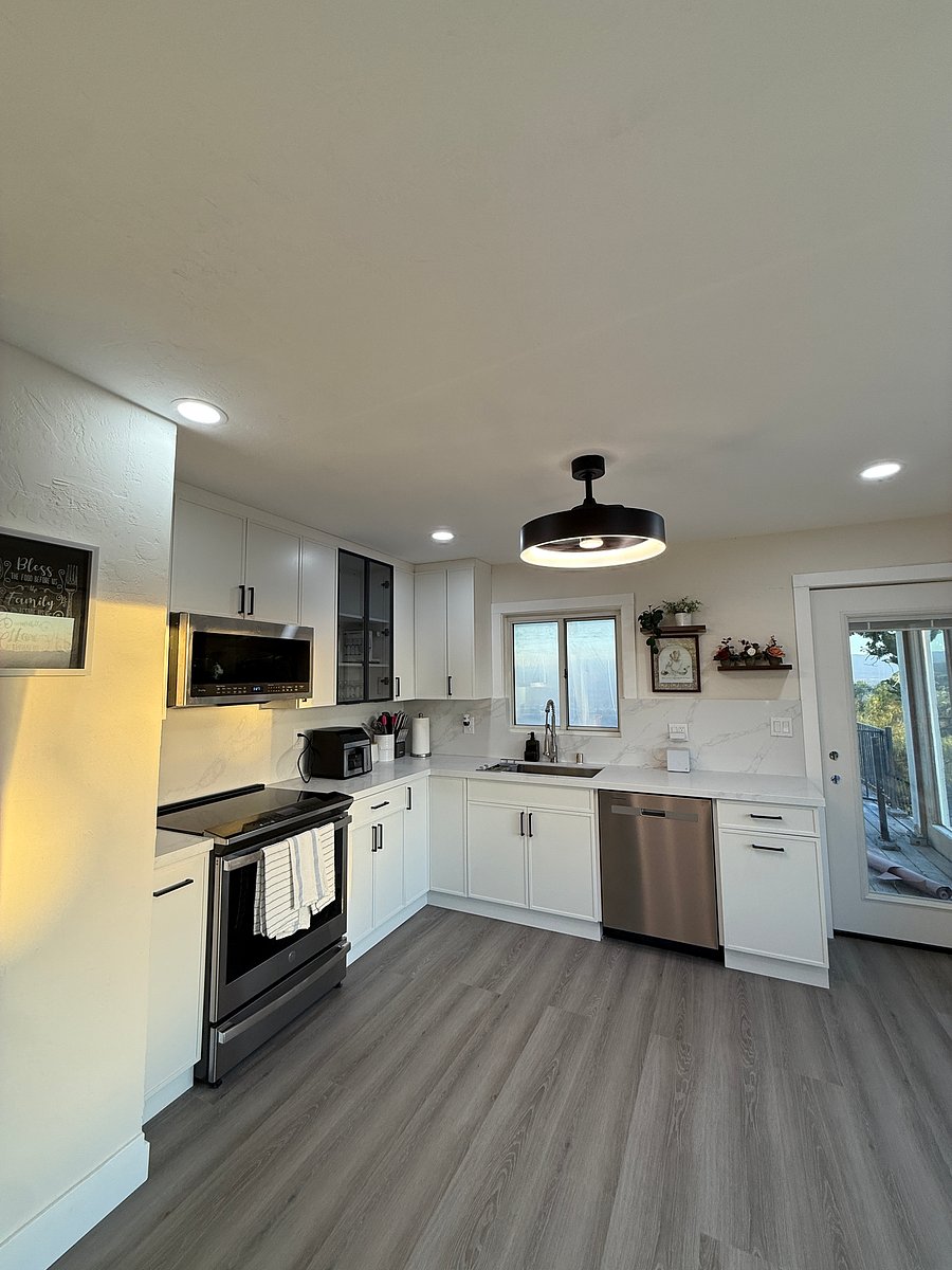Furnished Finder property 1024687_1 photo 17