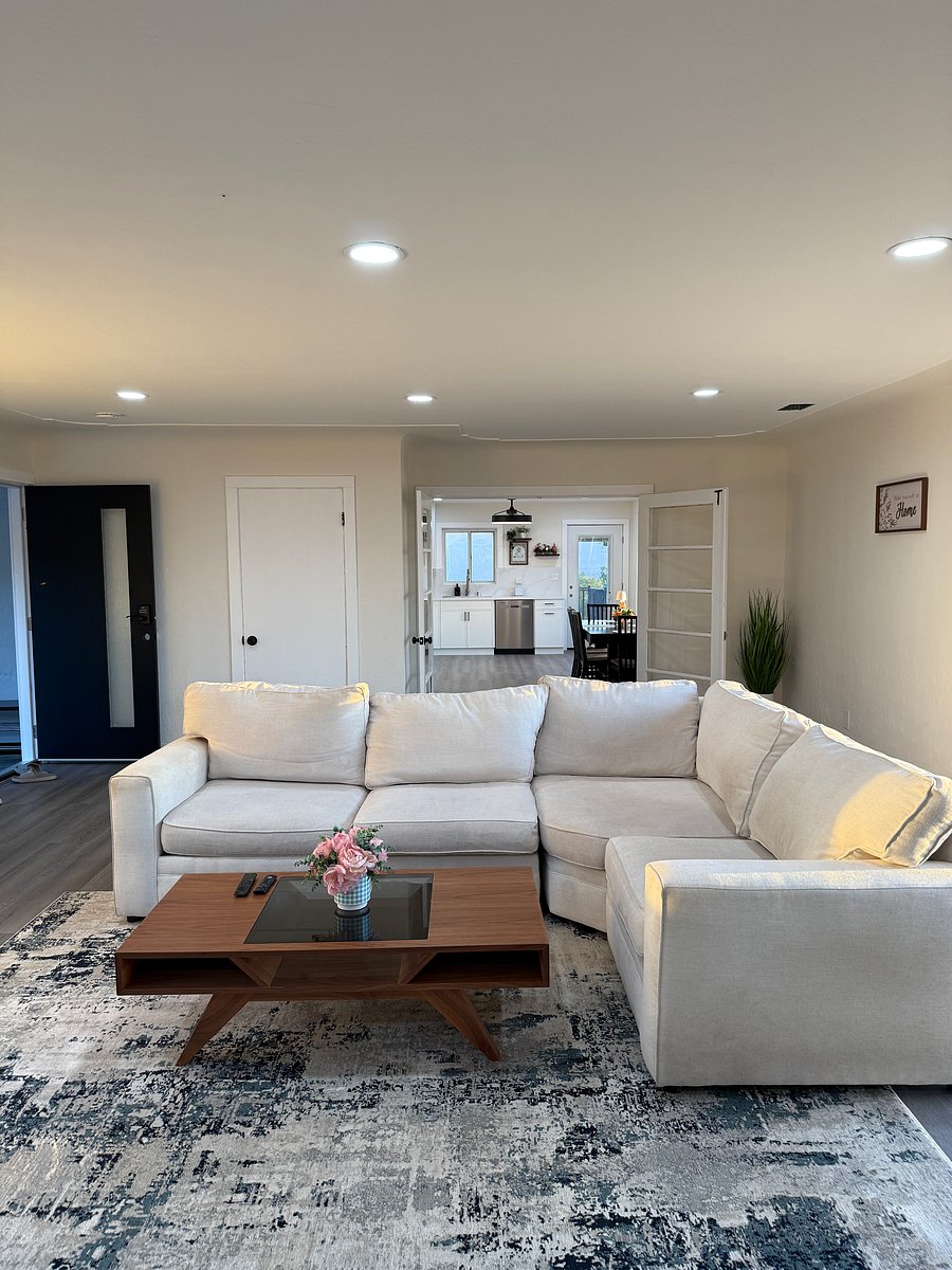 Furnished Finder property 1024687_1 photo 32