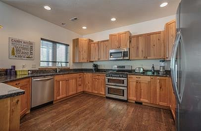 Furnished Finder property 1024688_1 photo 4