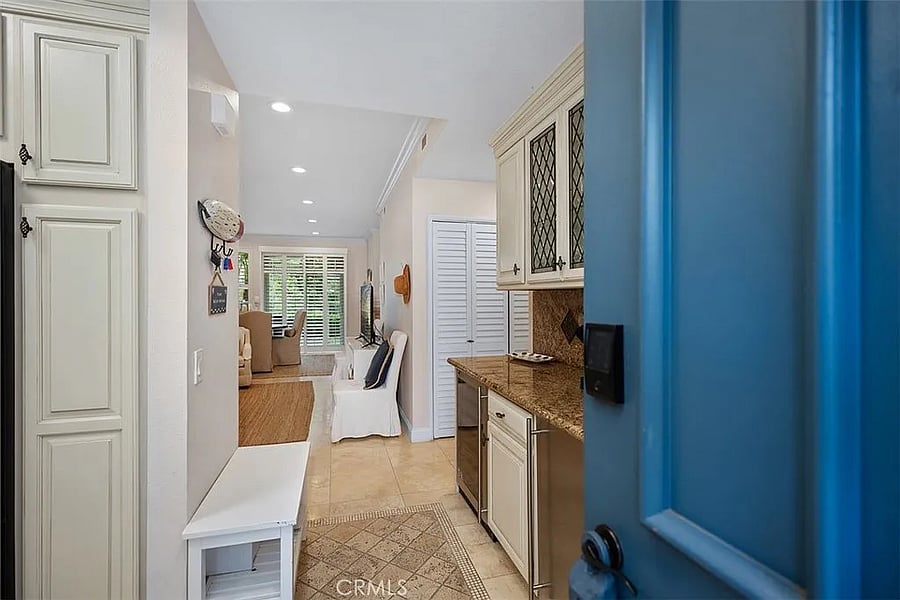Furnished Finder property 1024698_1 photo 35
