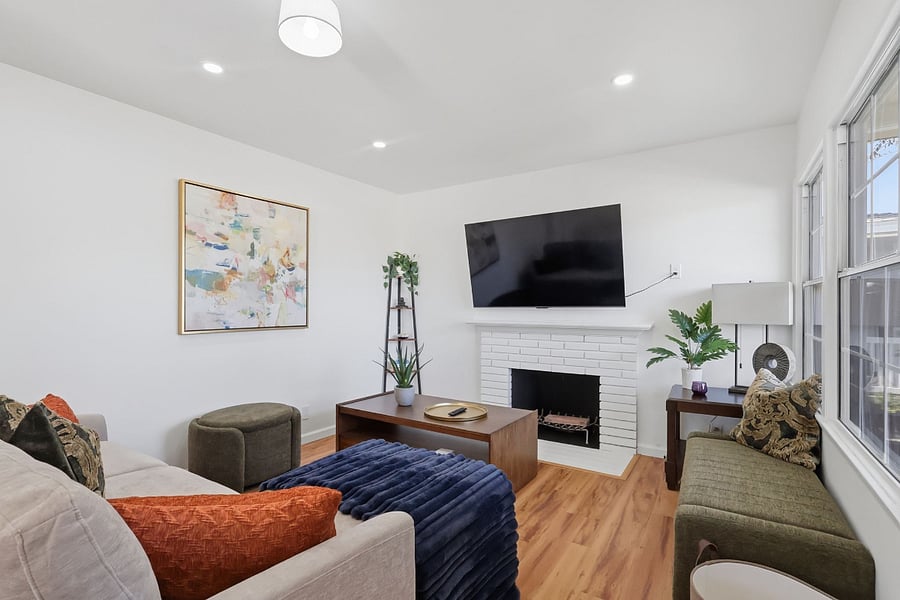 Furnished Finder property 1024702_1 photo 9