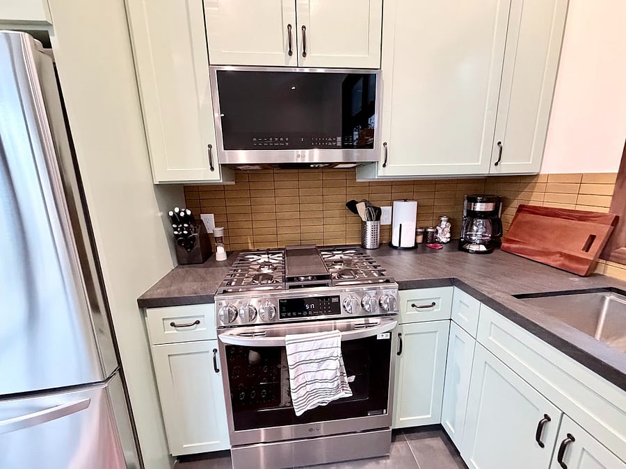 Furnished Finder property 1024716_1 photo 5