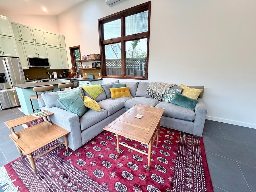 Furnished Finder property 1024716_1 photo 3
