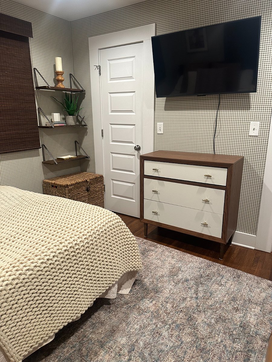 Furnished Finder property 1024721_1 photo 12