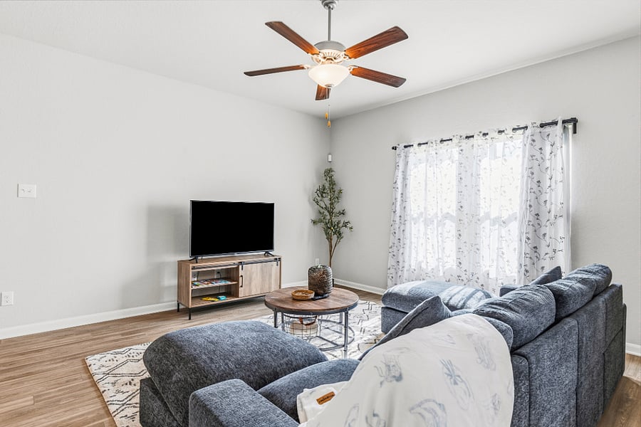 Furnished Finder property 1024727_1 photo 2