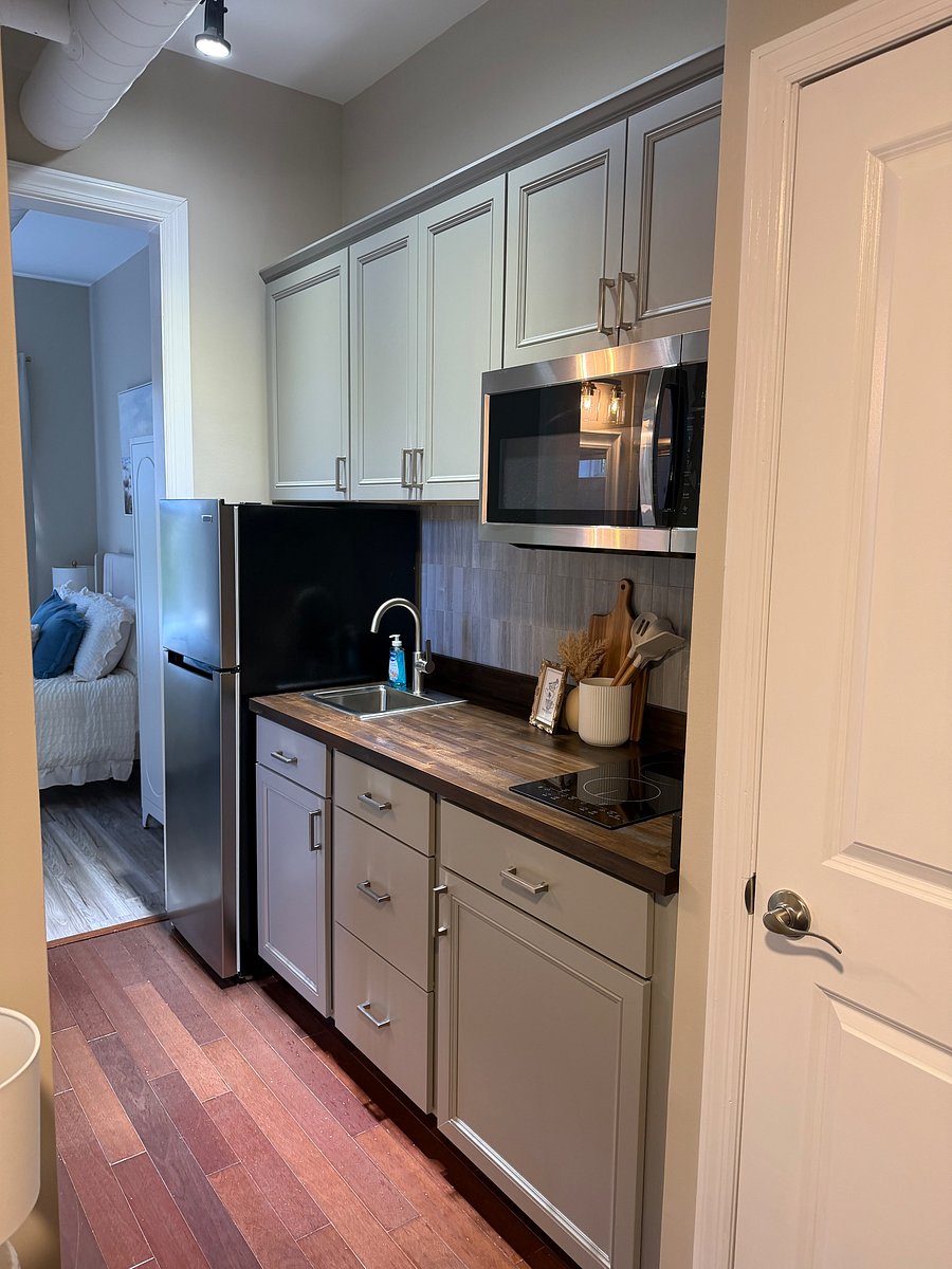 Furnished Finder property 1024732_1 photo 12