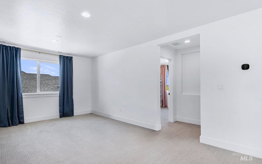 Furnished Finder property 1024759_1 photo 17
