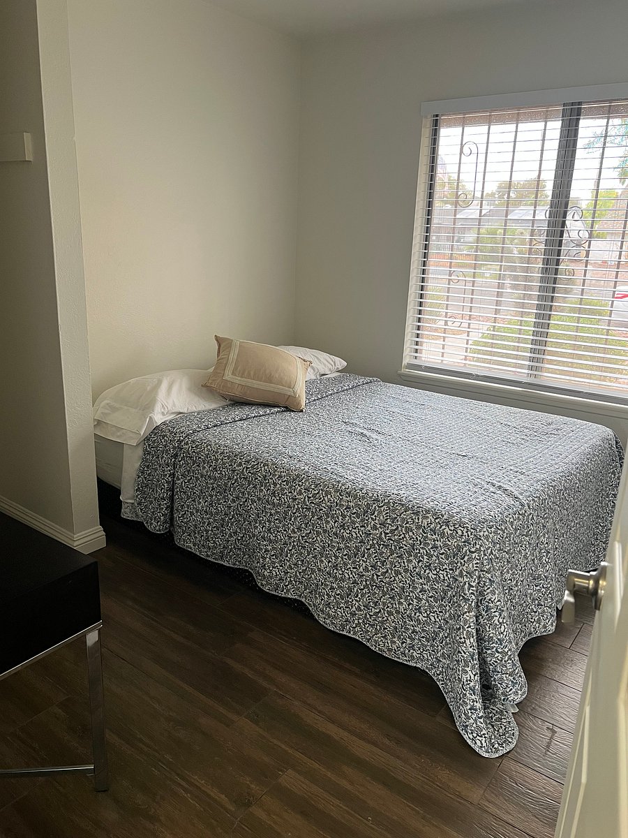 Furnished Finder property 1024762_1 photo 25