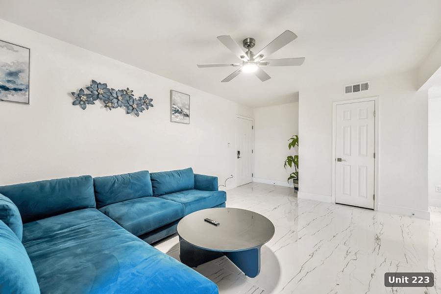 Furnished Finder property 1024799_1 photo 12