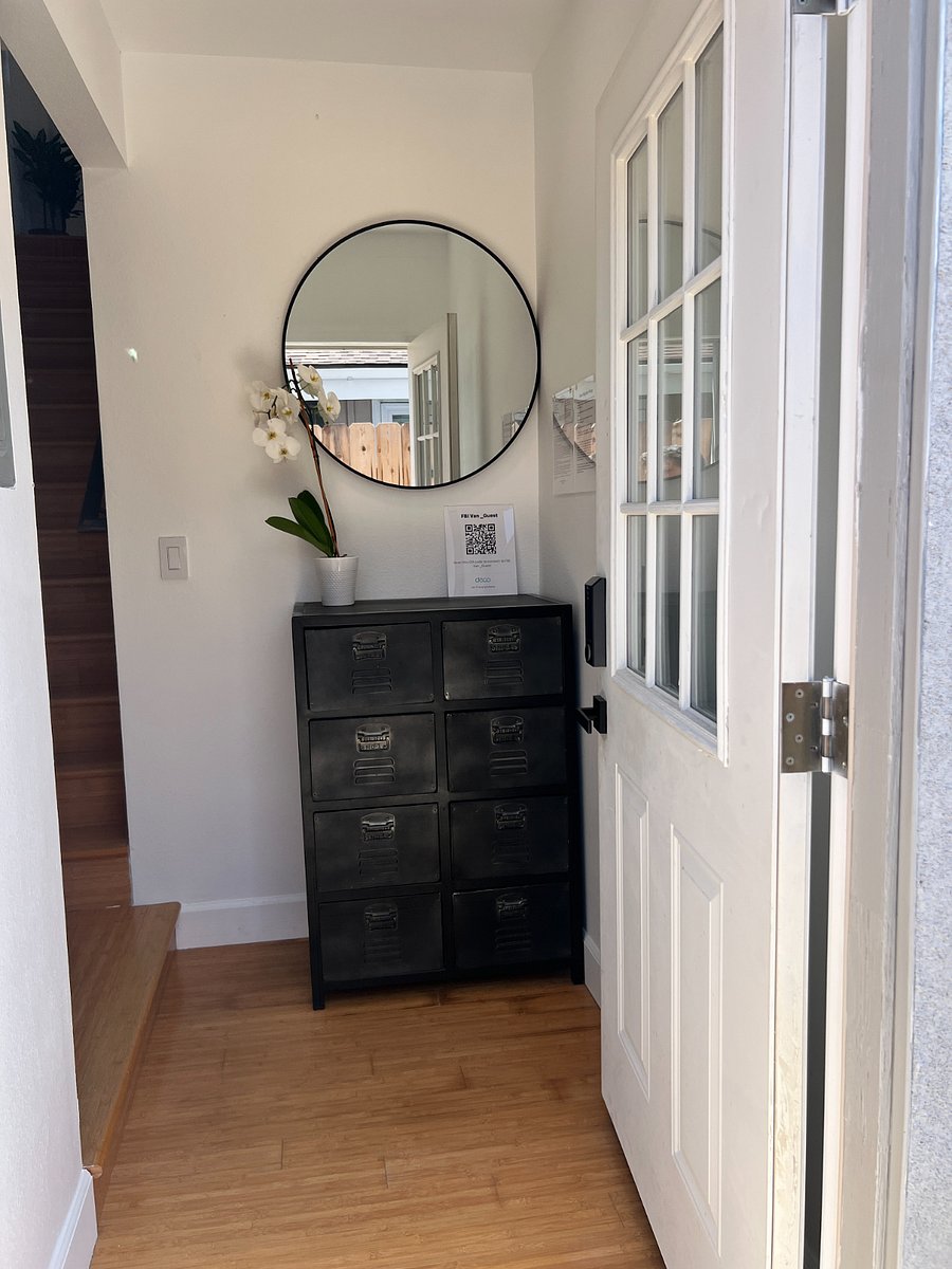 Furnished Finder property 1024815_1 photo 12