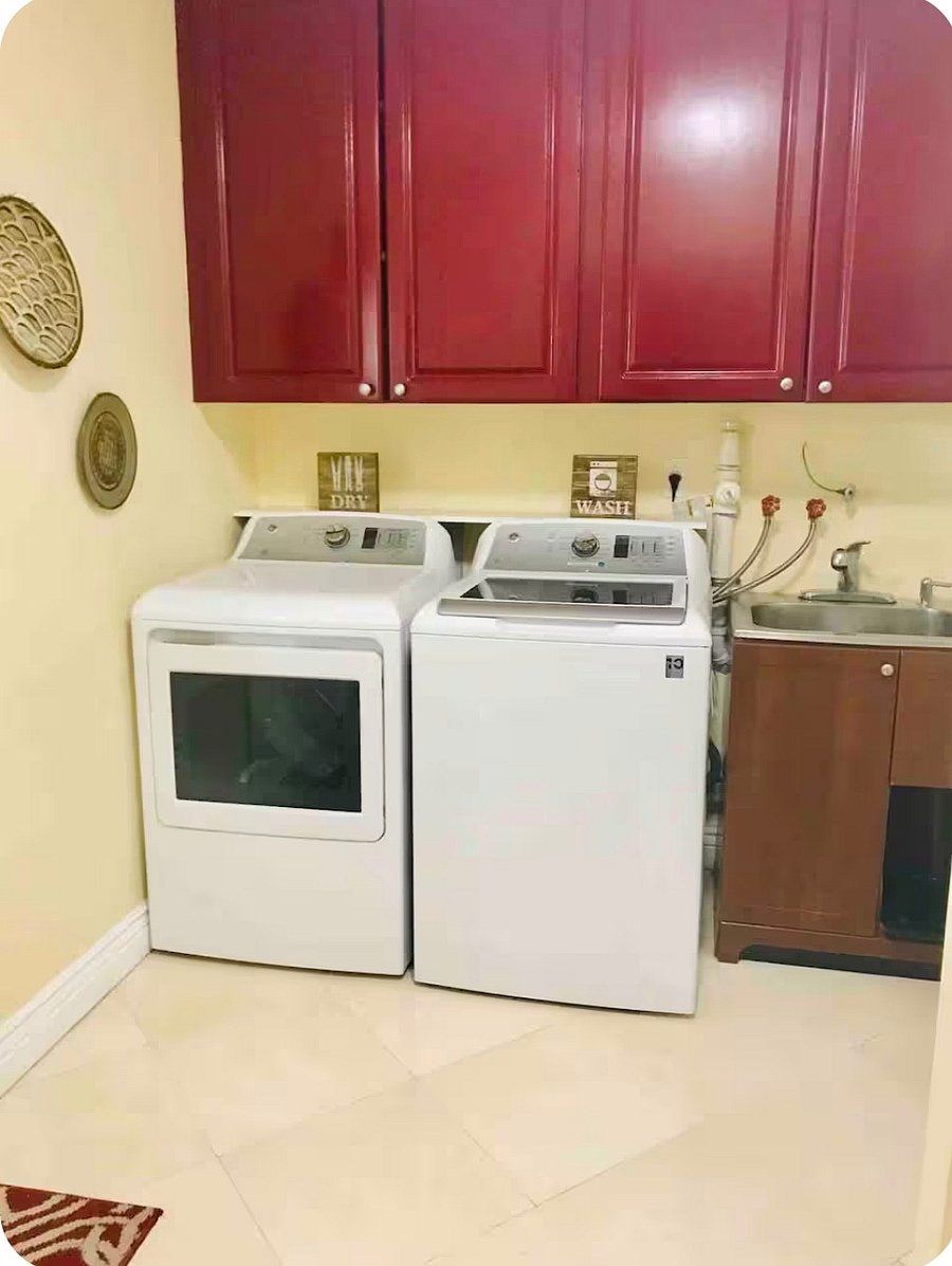 Furnished Finder property 1024816_1 photo 12