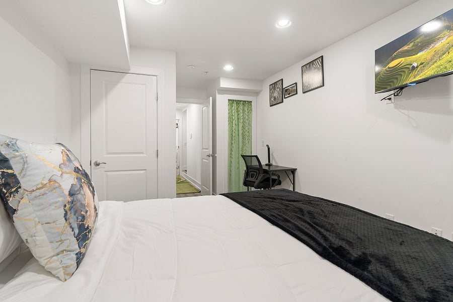 Furnished Finder property 1024834_1 photo 41