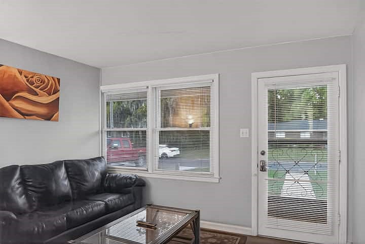 Furnished Finder property 1024849_1 photo 4