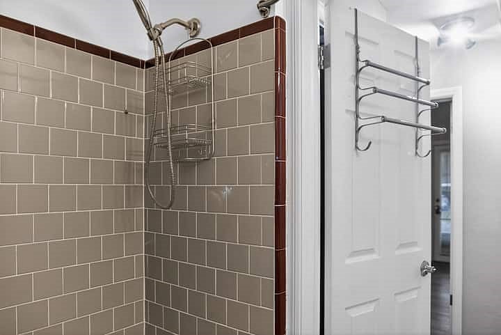 Furnished Finder property 1024849_1 photo 16