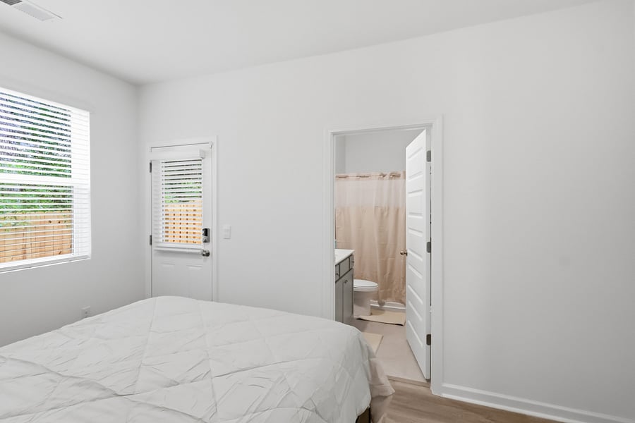 Furnished Finder property 1024866_1 photo 3
