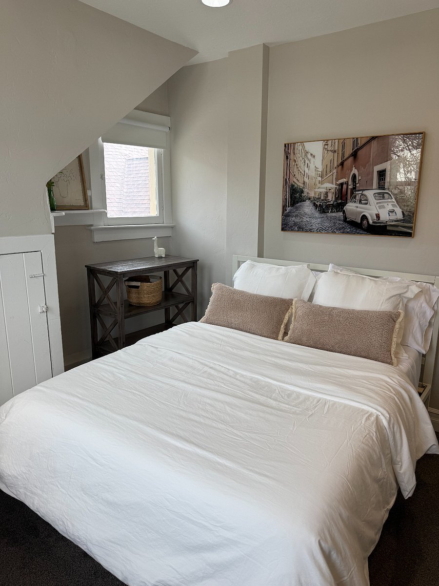 Furnished Finder property 1024873_1 photo 7