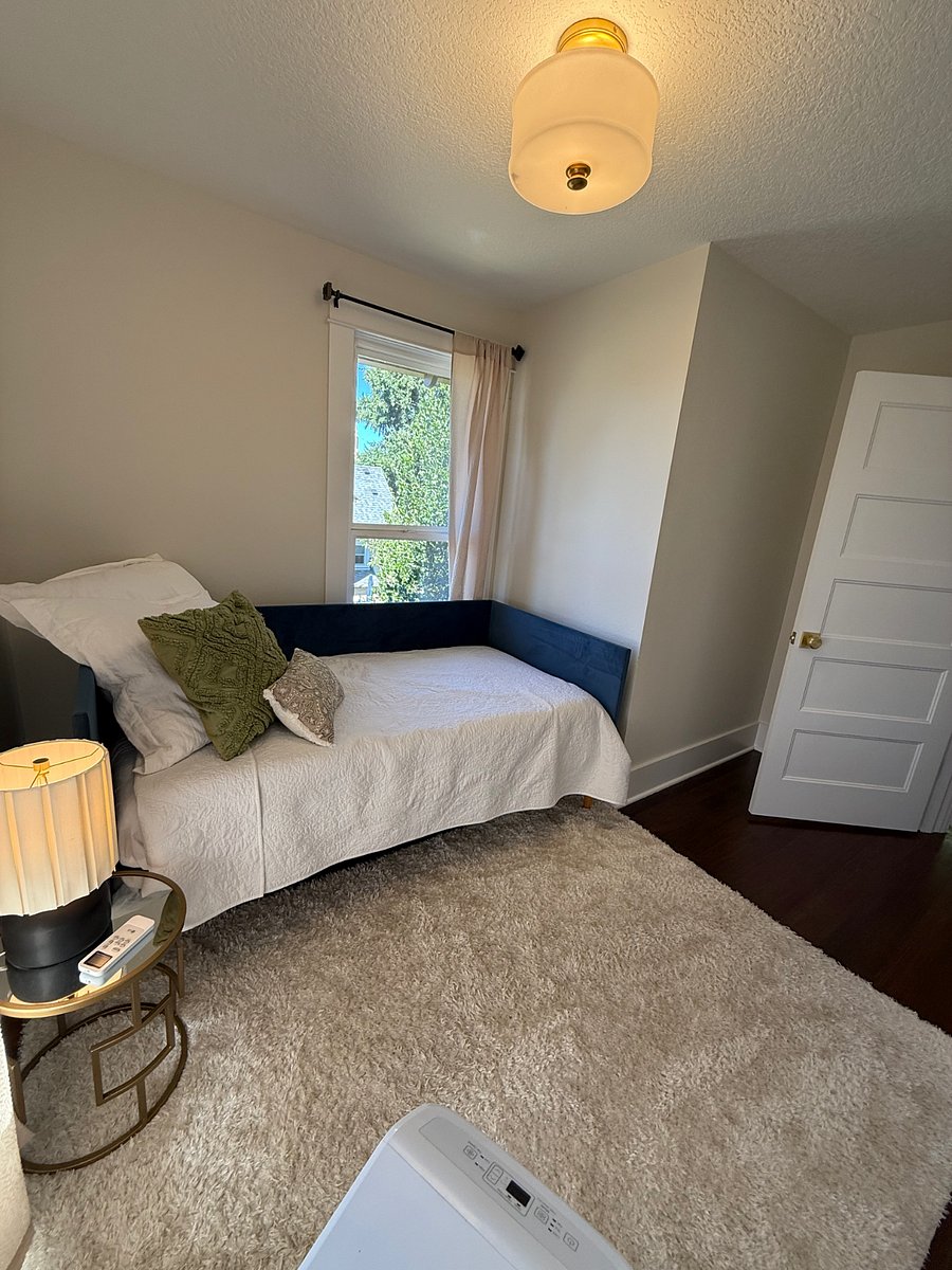 Furnished Finder property 1024883_1 photo 15