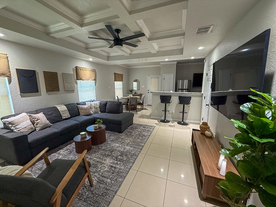 Furnished Finder property 1024884_1 photo 3