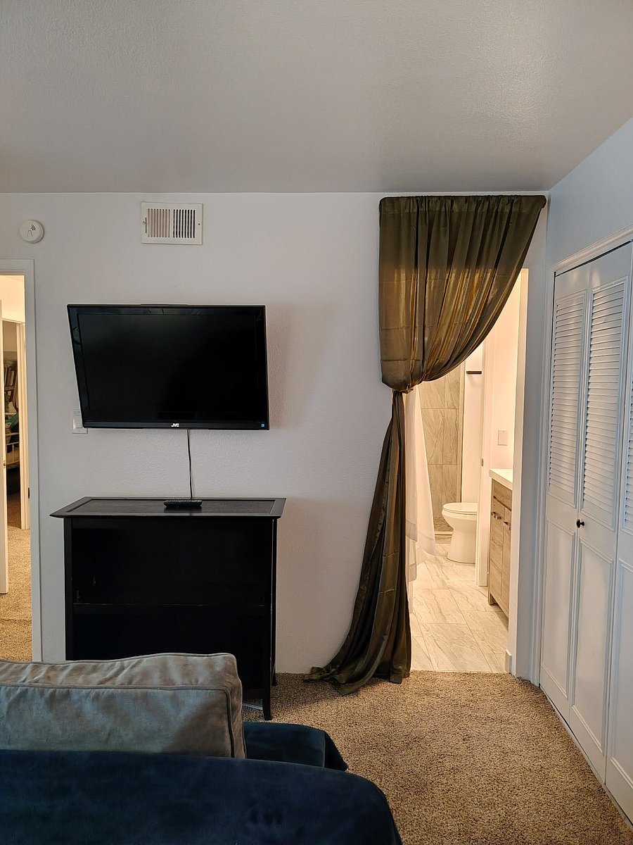 Furnished Finder property 1024886_1 photo 13