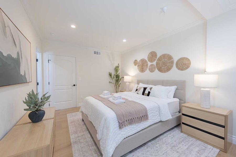 Furnished Finder property 1024887_1 photo 11