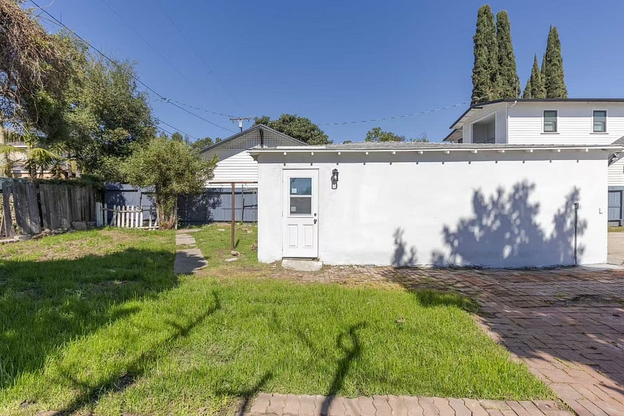 Furnished Finder property 1024887_1 photo 16