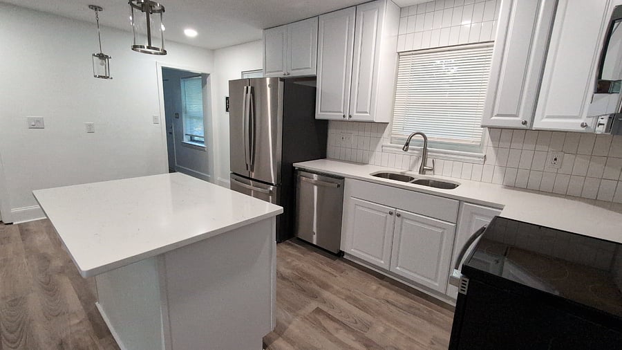 Furnished Finder property 1024898_1 photo 9